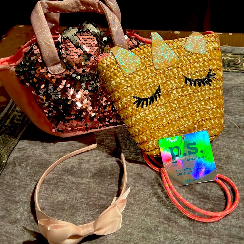 Set -2 little girls bags & 1-,bow headband